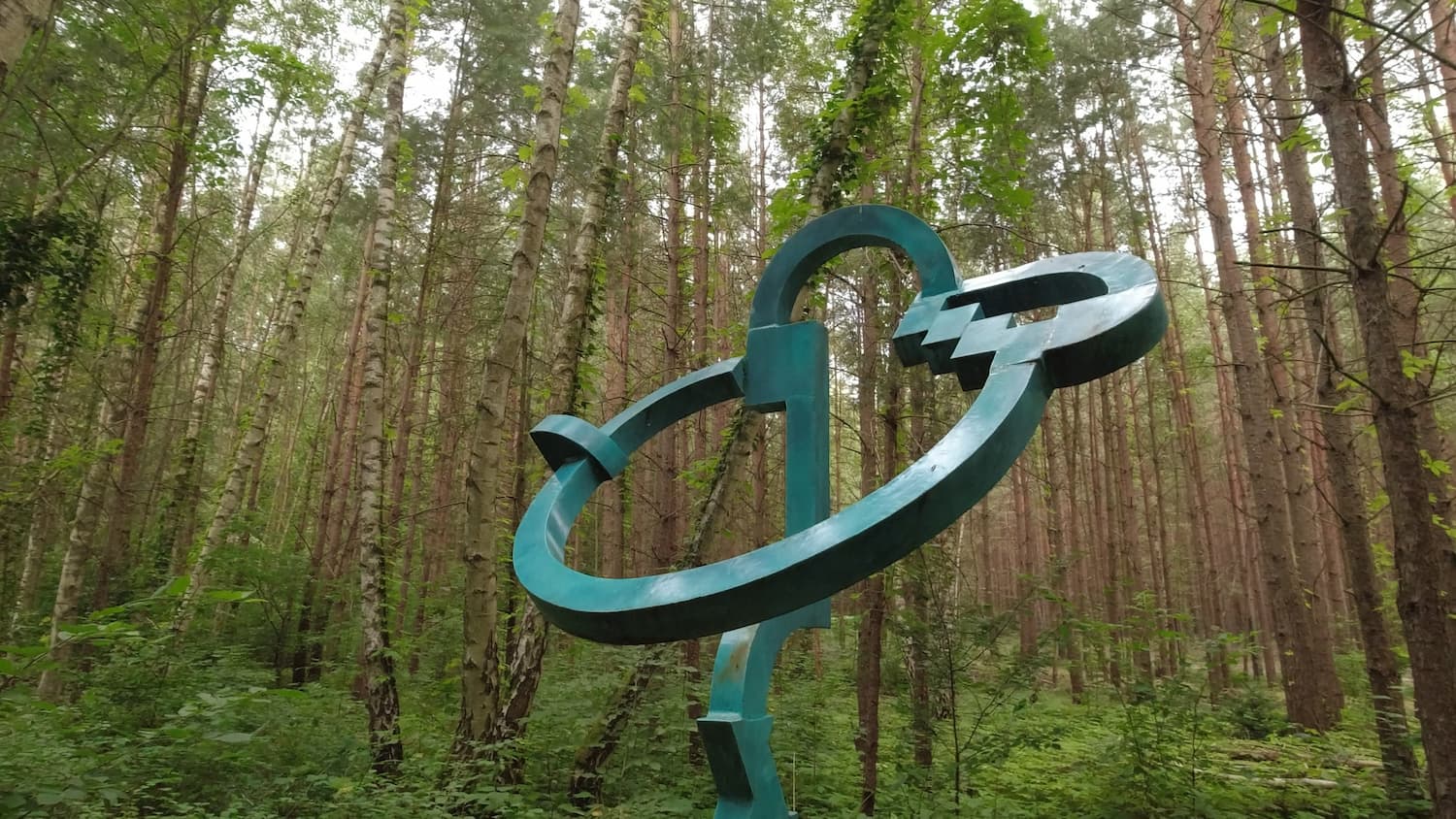 Sculptures in the forest and by the lake at Skulpturenpark Wesenberg